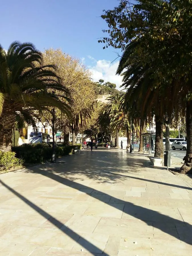 PLAYA MALAGUETA 200m JUNTO CENTRO HISTORICO Perfecta Ubicacion Apartamento Familiar