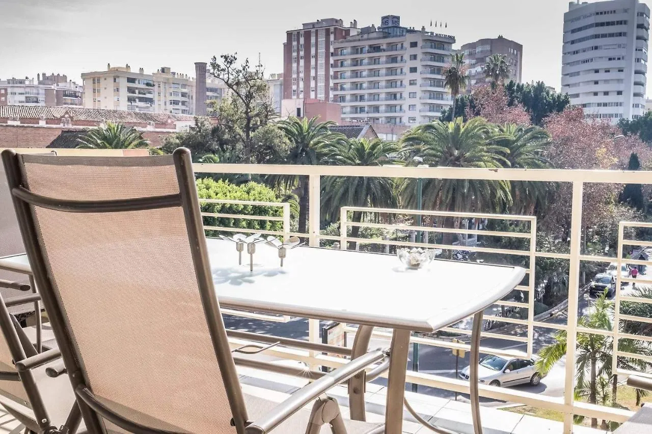 PLAYA MALAGUETA 200m JUNTO CENTRO HISTORICO Perfecta Ubicacion Apartamento Familiar